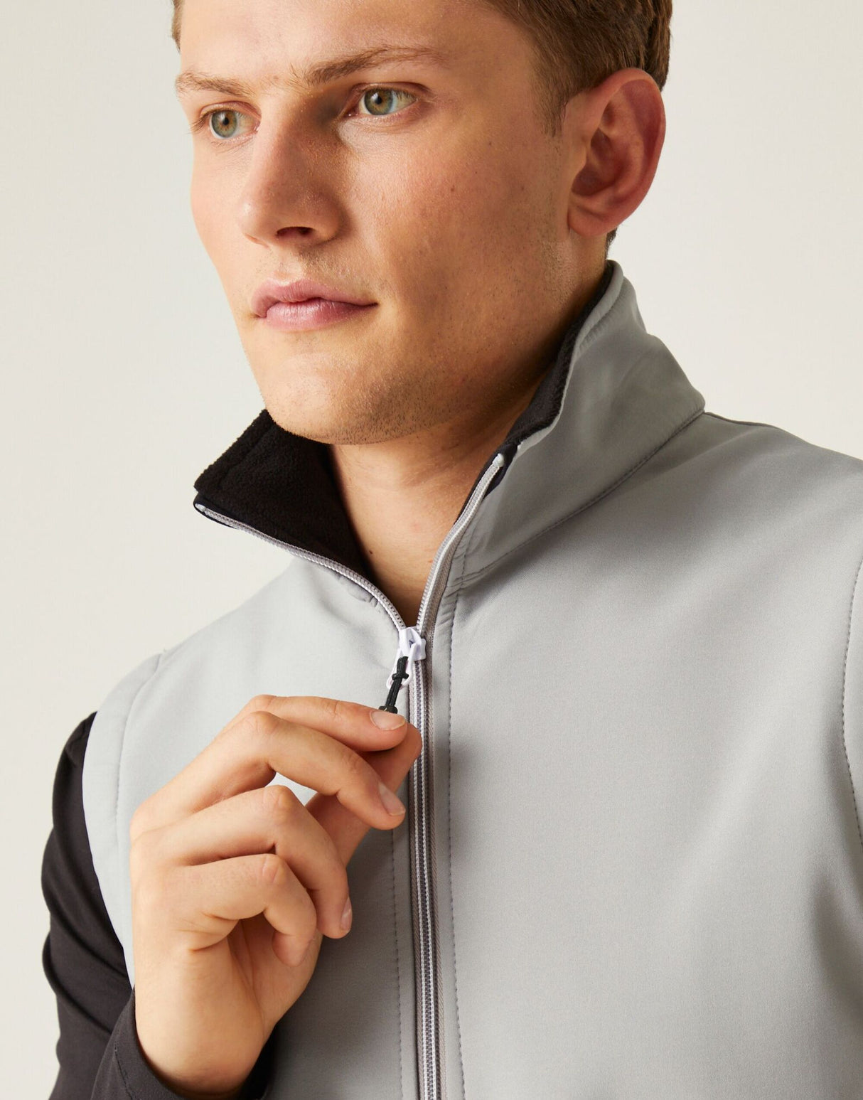 Mineral Grey/Black