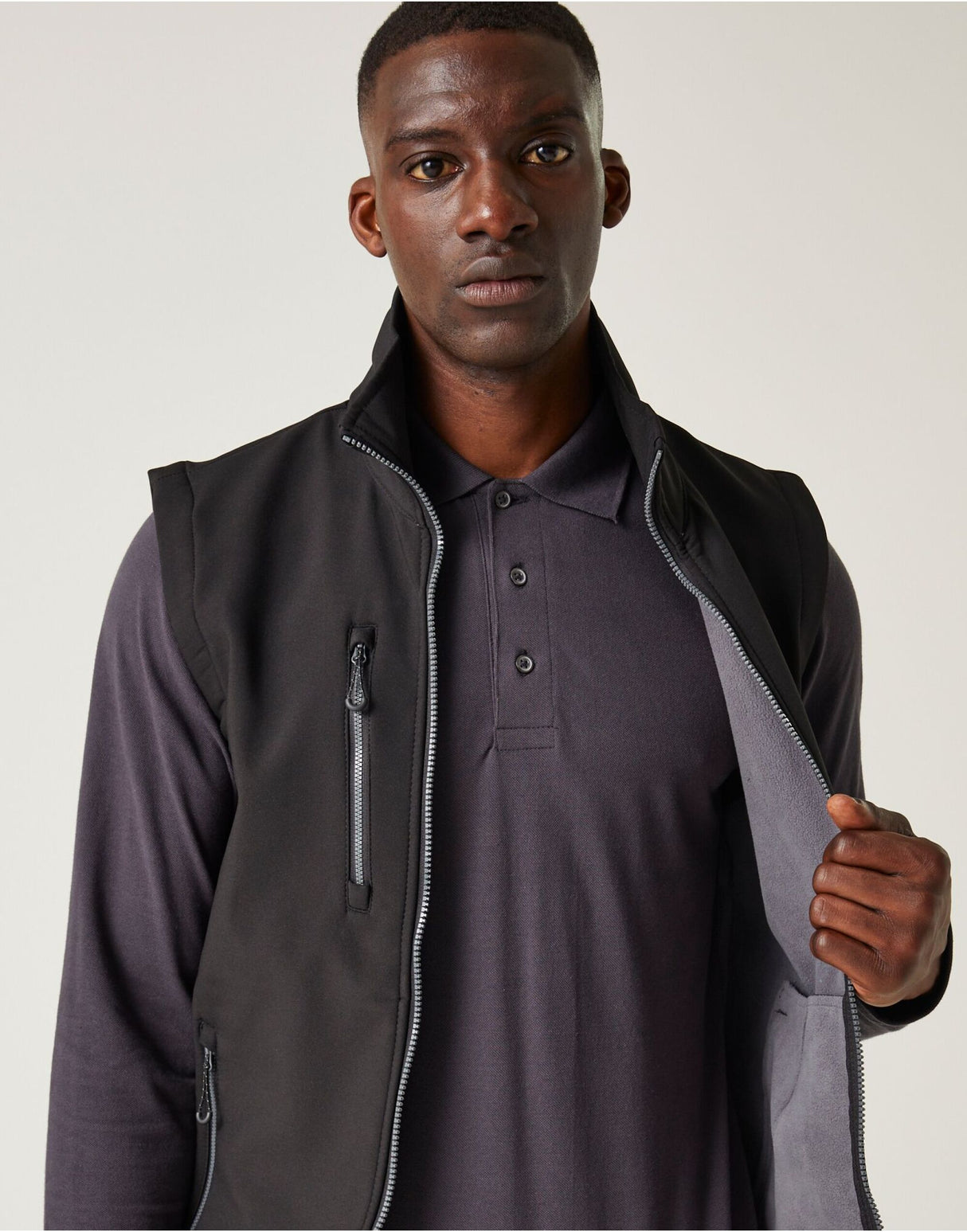 Black/Seal